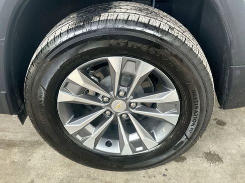 Used 2026 Chevrolet Equinox LT FWD image 11