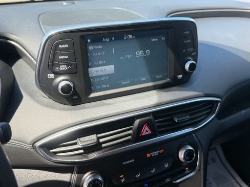 Used 2019 Hyundai Santa Fe SE AWD/4WD image 23