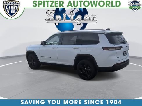 Used 2025 Jeep Grand Cherokee L Laredo image 7