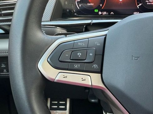 Used 2025 Volkswagen Atlas Peak Edition SE image 26