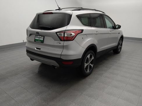 Used 2018 Ford Escape SEL AWD/4WD image 9