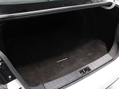 Certified 2024 Nissan Versa SV FWD image 17