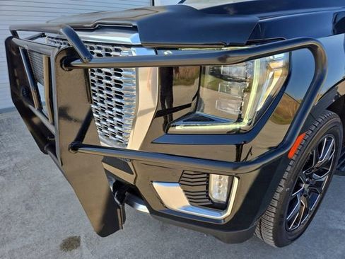 Used 2024 GMC Yukon XL Denali image 29