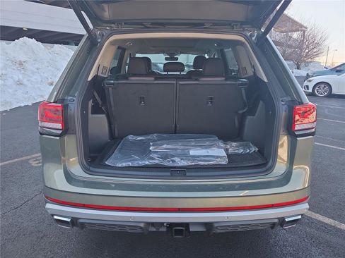 New 2026 Volkswagen Atlas Peak Edition image 6