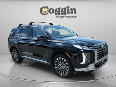 Certified 2023 Hyundai Palisade Calligraphy FWD image 7
