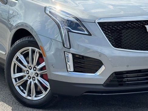 New 2025 Cadillac XT5 Sportv w/ Technology Package AWD/4WD image 12