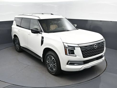 Used 2025 Nissan Armada SL w/ Captain's Chari Seat Package AWD/4WD image 1