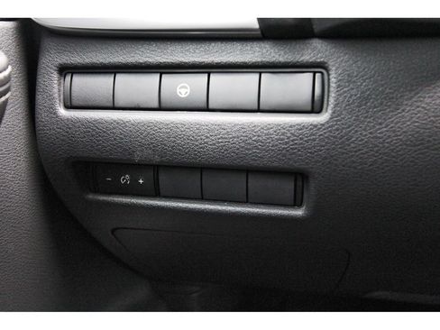 Used 2021 Nissan Rogue SV AWD/4WD image 22