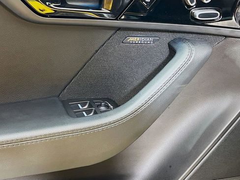 Used 2021 Jaguar F-TYPE R-Dynamic AWD/4WD image 19