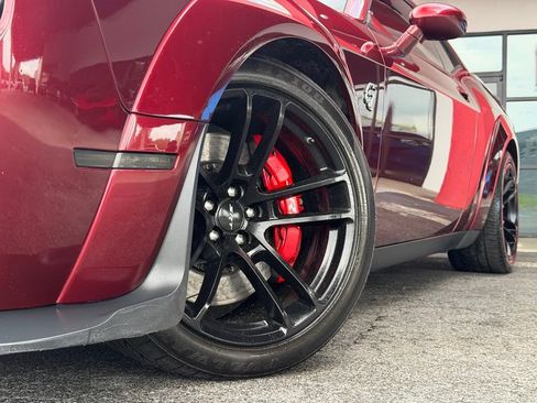 Used 2022 Dodge Challenger SRT Hellcat RWD image 2