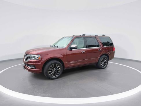 Used 2015 Lincoln Navigator 4WD image 4