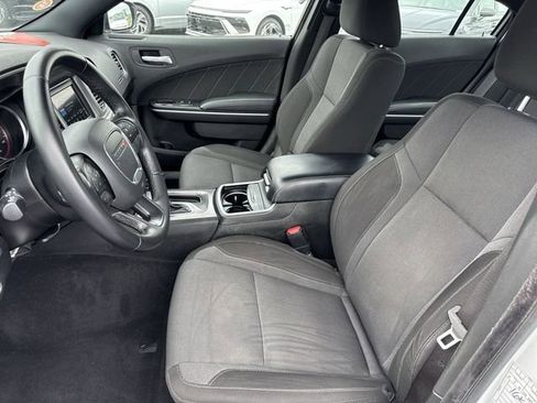 Used 2022 Dodge Charger SXT RWD image 19