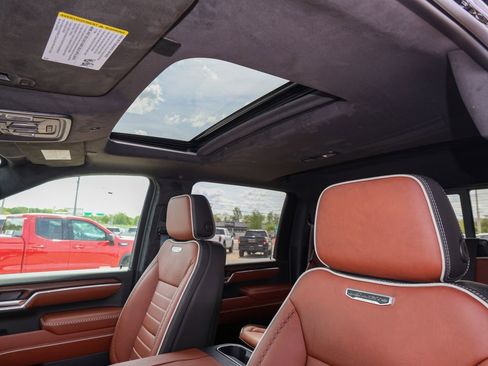 New 2026 GMC Sierra 3500 Denali Ultimate AWD/4WD image 7