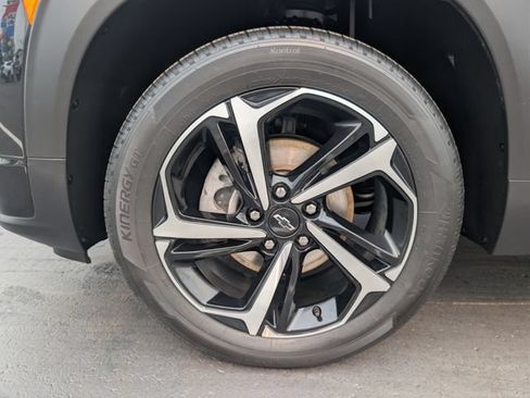 Used 2023 Chevrolet TrailBlazer RS w/ Sun and Liftgate Package AWD/4WD image 30