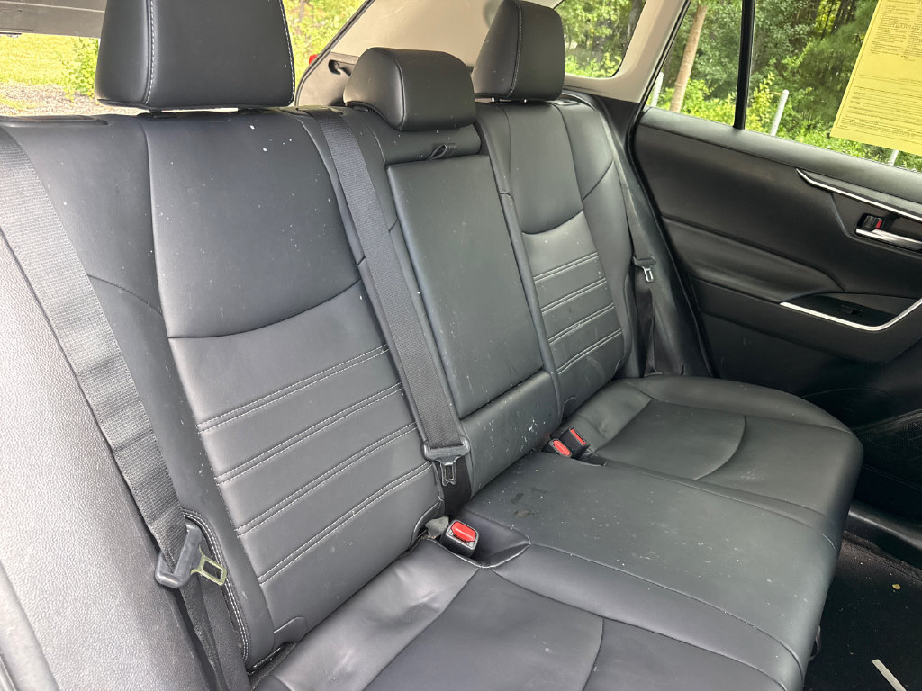 Used 2020 Toyota RAV4 XLE Premium AWD/4WD image 33