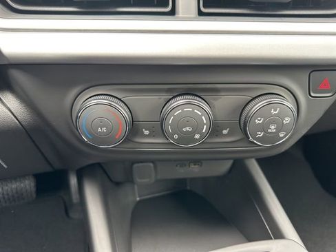 New 2026 Chevrolet Trax RS w/ Sunroof Package image 20