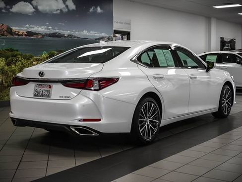Used 2025 Lexus ES 350 w/ Premium Package FWD image 6
