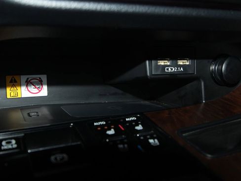 Used 2022 Lexus RX 350L Premium image 23