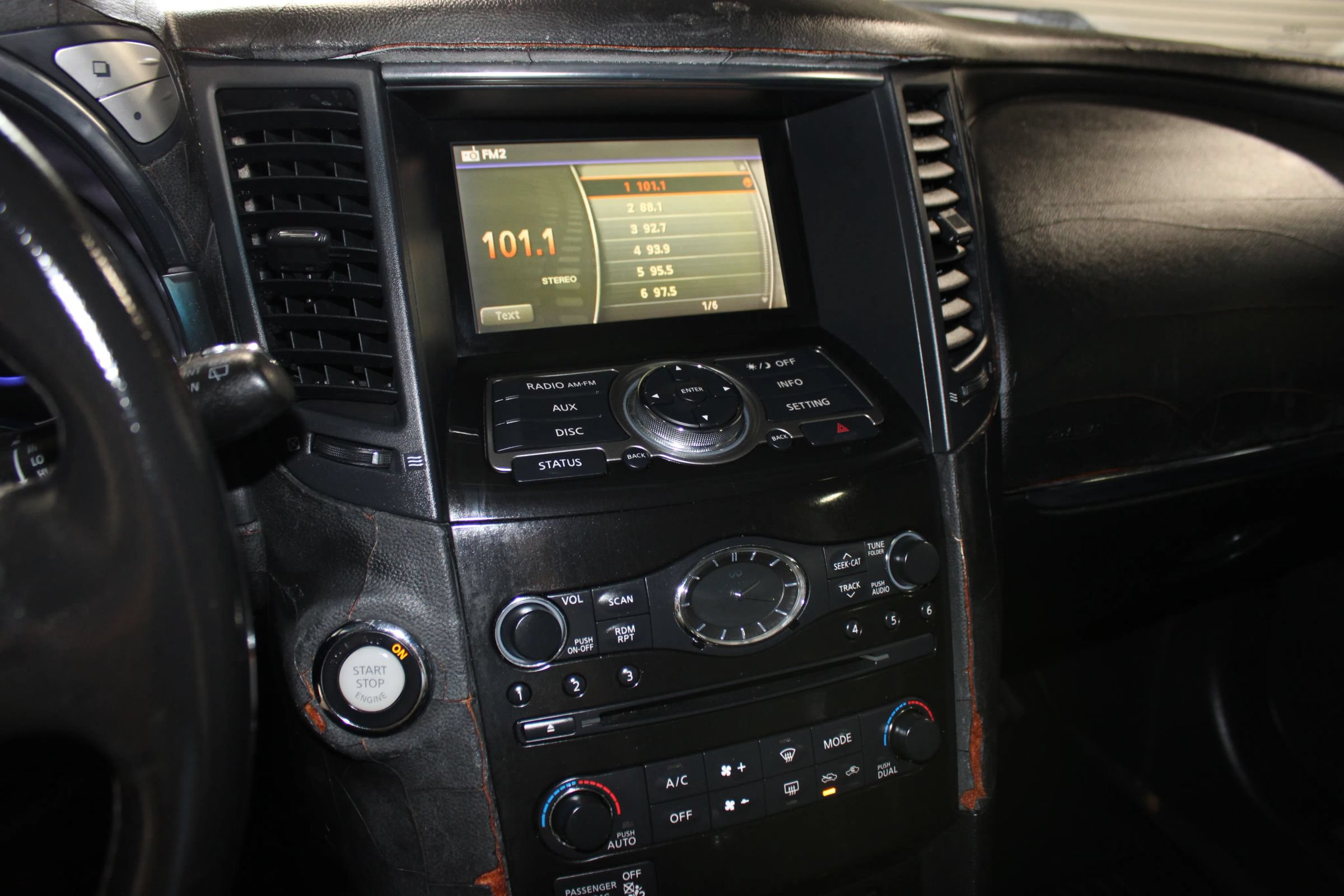Used 2012 INFINITI FX35 2WD image 19