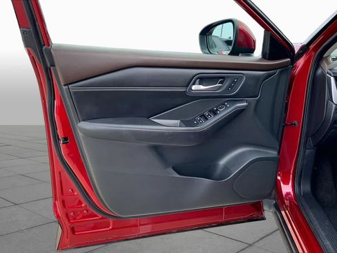 Used 2023 Nissan Rogue SL w/ SL Premium Package FWD image 22