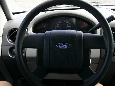 Used 2006 Ford F150 XL image 25