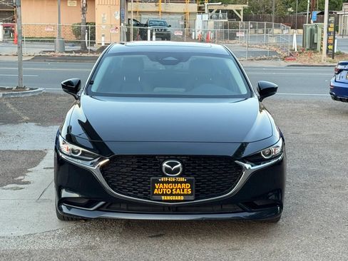 Used 2024 MAZDA MAZDA3 s FWD image 4