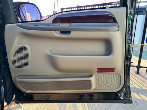 Used 2003 Ford Excursion Eddie Bauer image 15