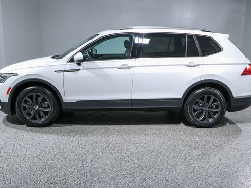 Used 2022 Volkswagen Tiguan SE FWD image 10
