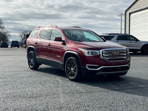 Used 2018 GMC Acadia SLT image 2