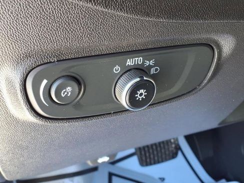 Used 2023 Chevrolet Equinox LT image 13