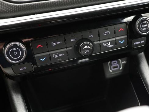 Used 2024 Jeep Compass Trailhawk image 24