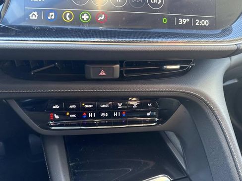 Used 2022 Buick Envision Preferred image 28