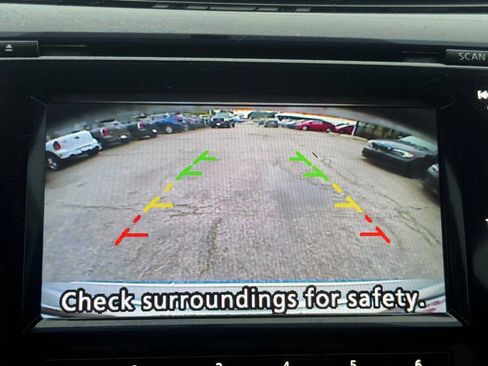 Used 2015 Nissan Murano S AWD/4WD image 17