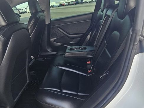 Used 2022 Tesla Model 3 Long Range image 15