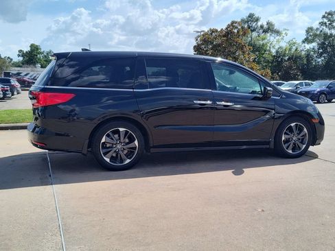 Used 2023 Honda Odyssey Elite image 13