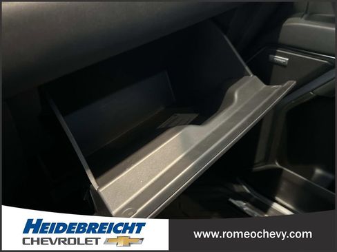 Used 2025 Chevrolet Silverado 1500 LT Trail Boss w/ Convenience Package II AWD/4WD image 27
