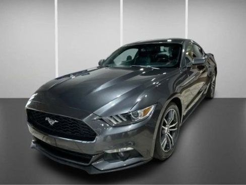 Used 2017 Ford Mustang Premium w/ Equipment Group 201A image 8