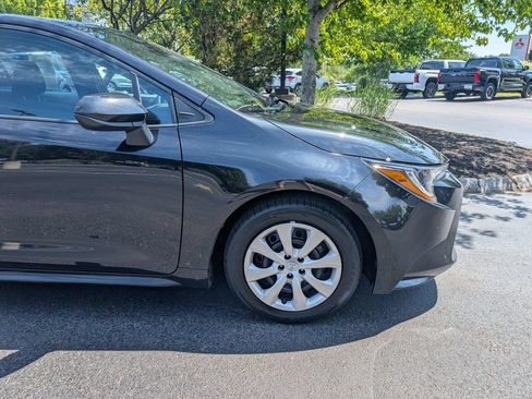 Used 2020 Toyota Corolla LE FWD image 10