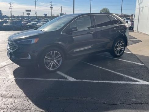 Used 2022 Ford Edge Titanium w/ Equipment Group 301A image 2