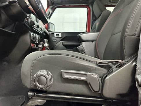 Used 2021 Jeep Gladiator Rubicon AWD/4WD image 27