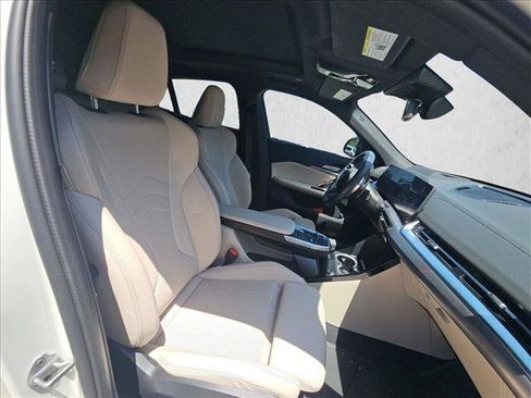 Used 2025 BMW X2 xDrive28i w/ Technology Package AWD/4WD image 19