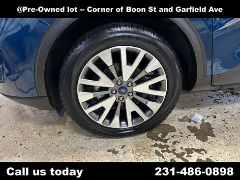 Used 2020 Ford Escape Titanium AWD/4WD image 11