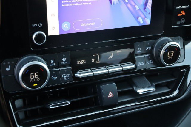 Used 2023 Toyota Highlander XSE AWD/4WD image 21