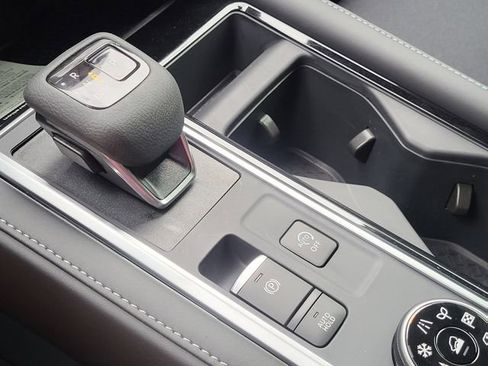 New 2026 Nissan Pathfinder SV AWD/4WD image 12