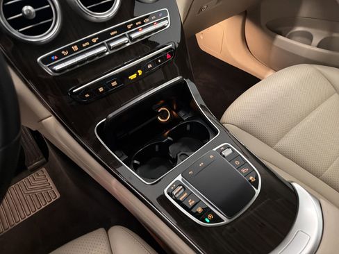 Certified 2021 Mercedes-Benz GLC 300 image 23