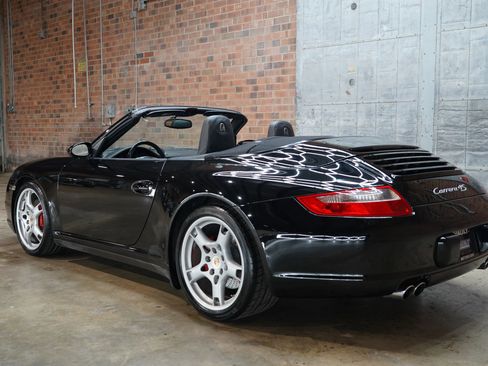 Used 2006 Porsche 911 Carrera 4S image 32