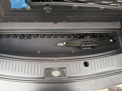 Used 2013 Kia Sorento LX image 41