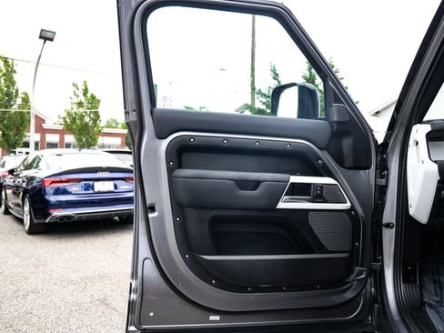 Used 2022 Land Rover Defender 110 S AWD/4WD image 25
