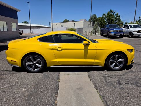 Used 2016 Ford Mustang Premium RWD image 7