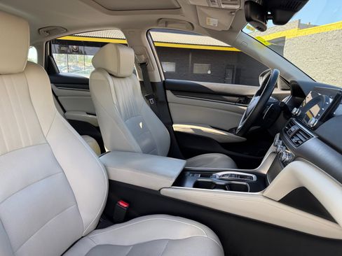 Used 2018 Honda Accord EX-L image 19